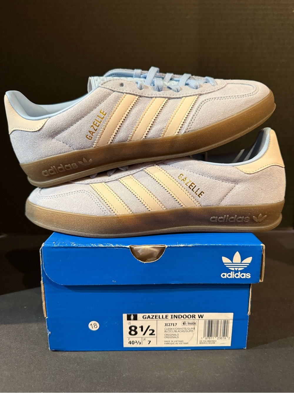 Women’s adidas Gazelle Indoor Sneakers — Light Blue & Cream 8.5W